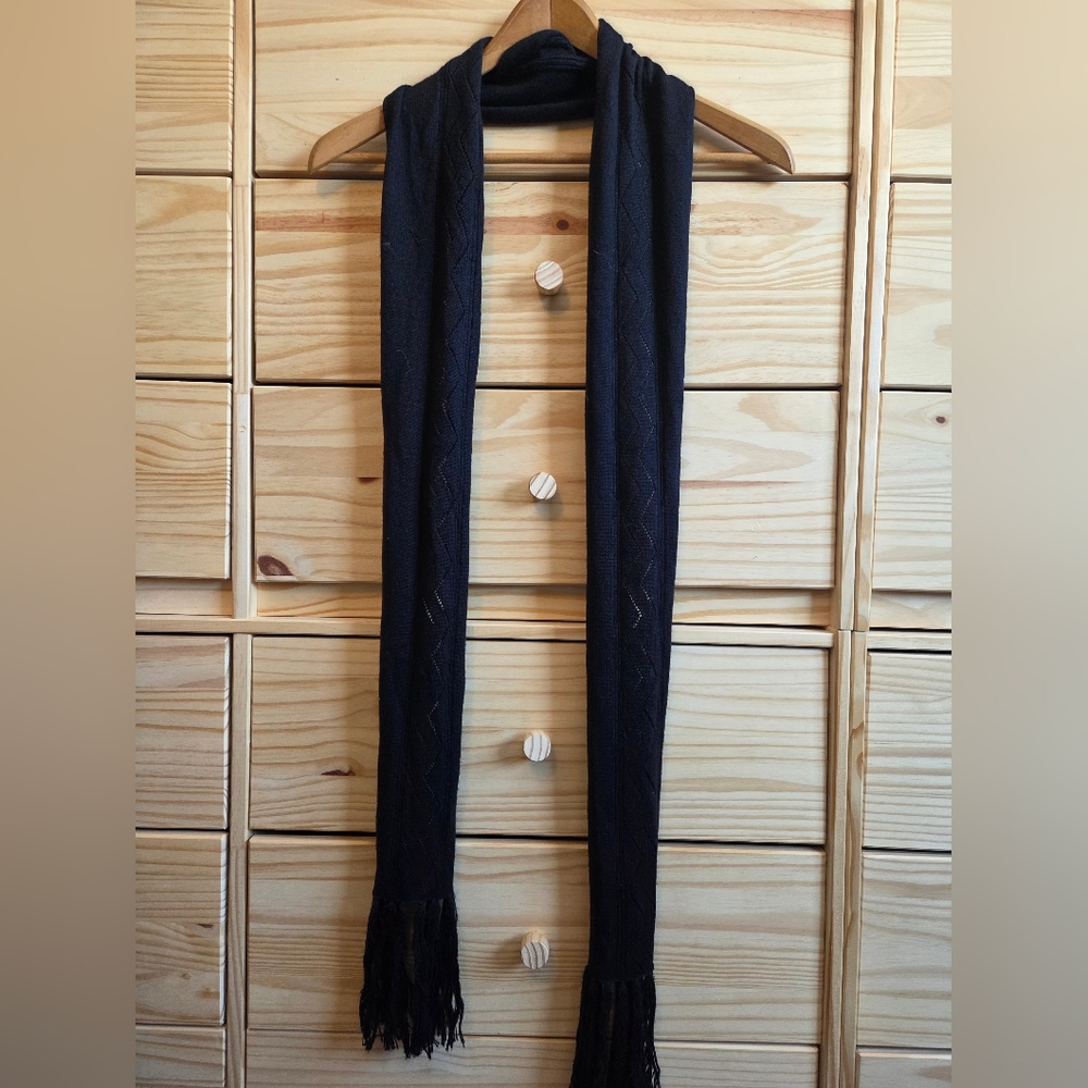 Black Knit Scarf